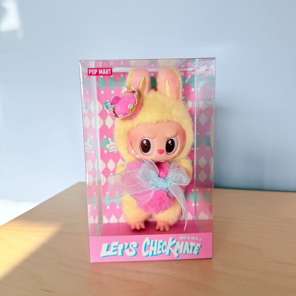 💖 AUTHENTIC - NEW LABUBU The Monsters Let’s Checkmate Vinyl Face Plush Pendant - Picture 1 of 12